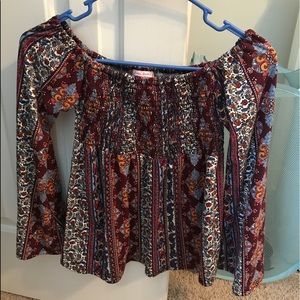 Off the Shoulder Hippy Top